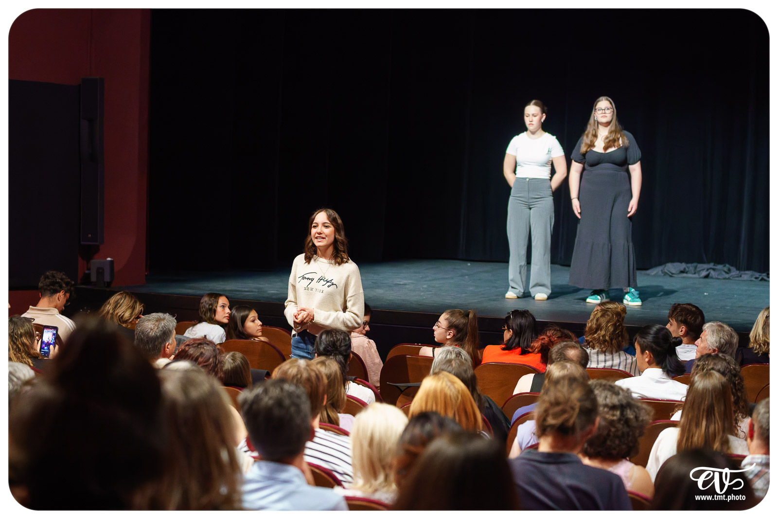 MAIS SONGEONS À RÉPÉTER S'IL VOUS PLAIT !